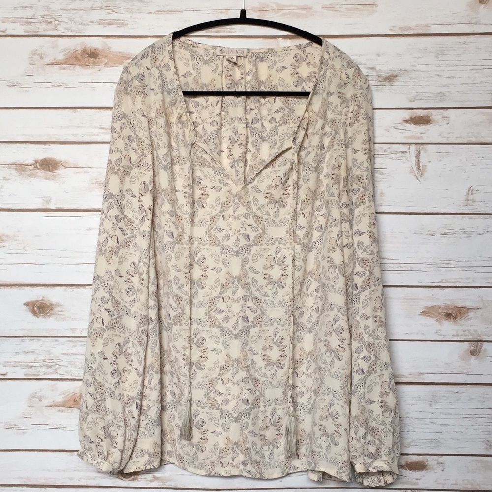EUC Lila Rose Butterfly Print Peasant Blouse